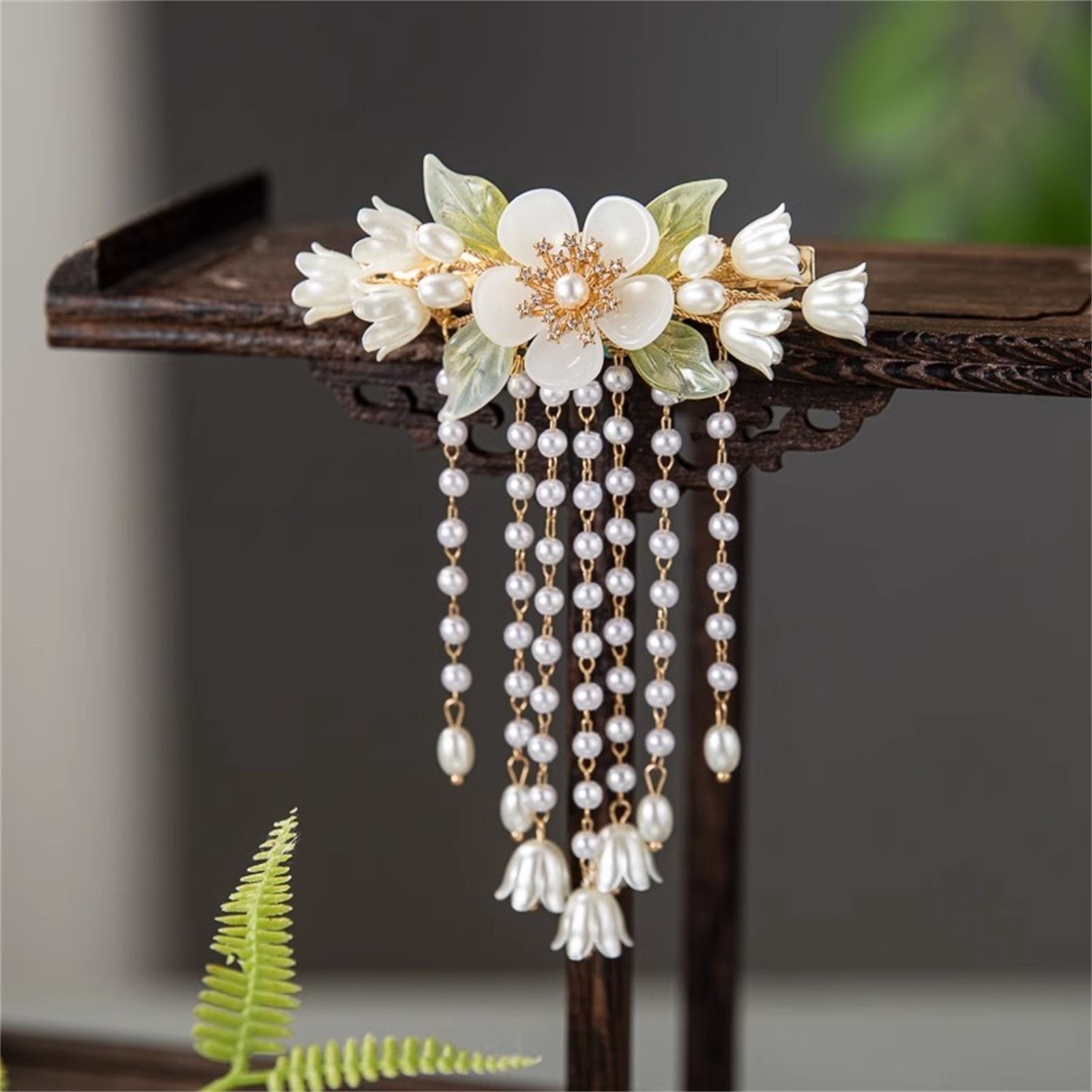 خمر زهرة شرابة مشبك شعر للنساء - مراجعة Orchid Phalaenopsis وسعره